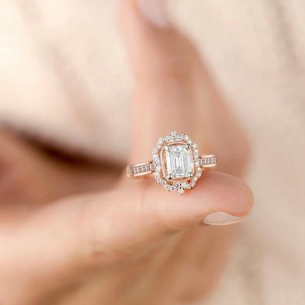 NEW💍18K ROSE GOLD DIAMOND HALO CUT RING - Picture 3 of 3